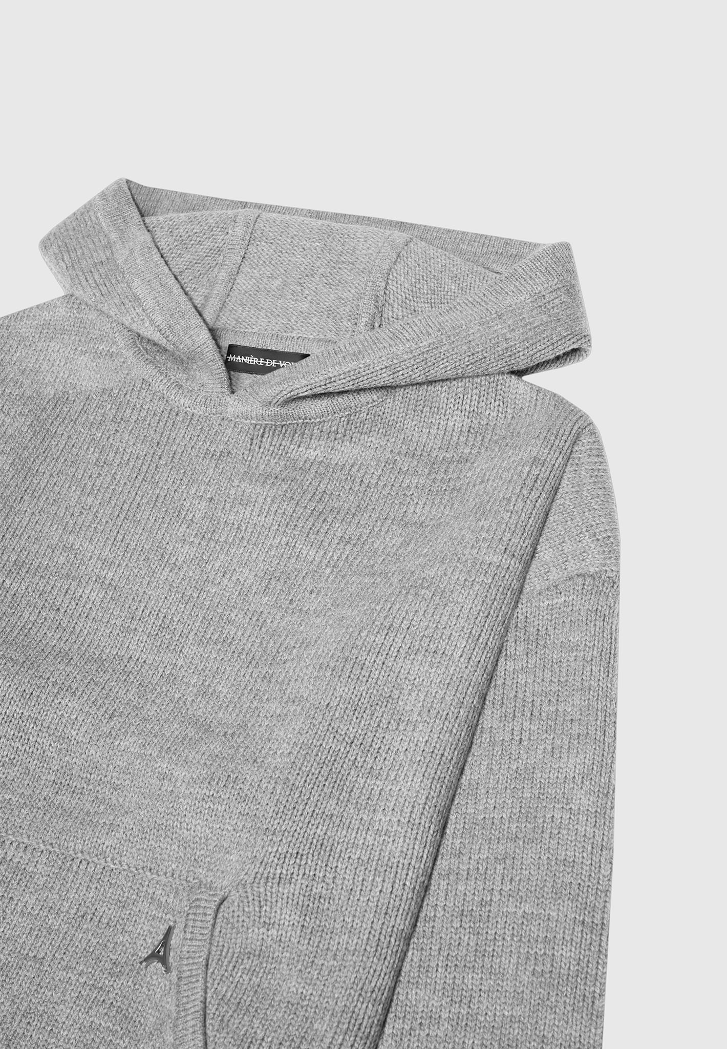 Light clearance knitted hoodie