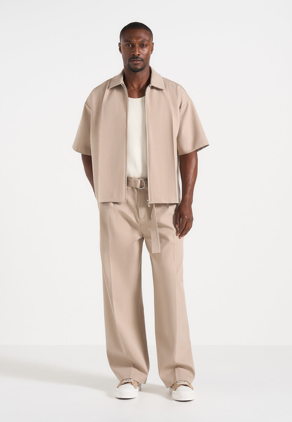 loic-wide-leg-tailored-trousers-with-belt-beige