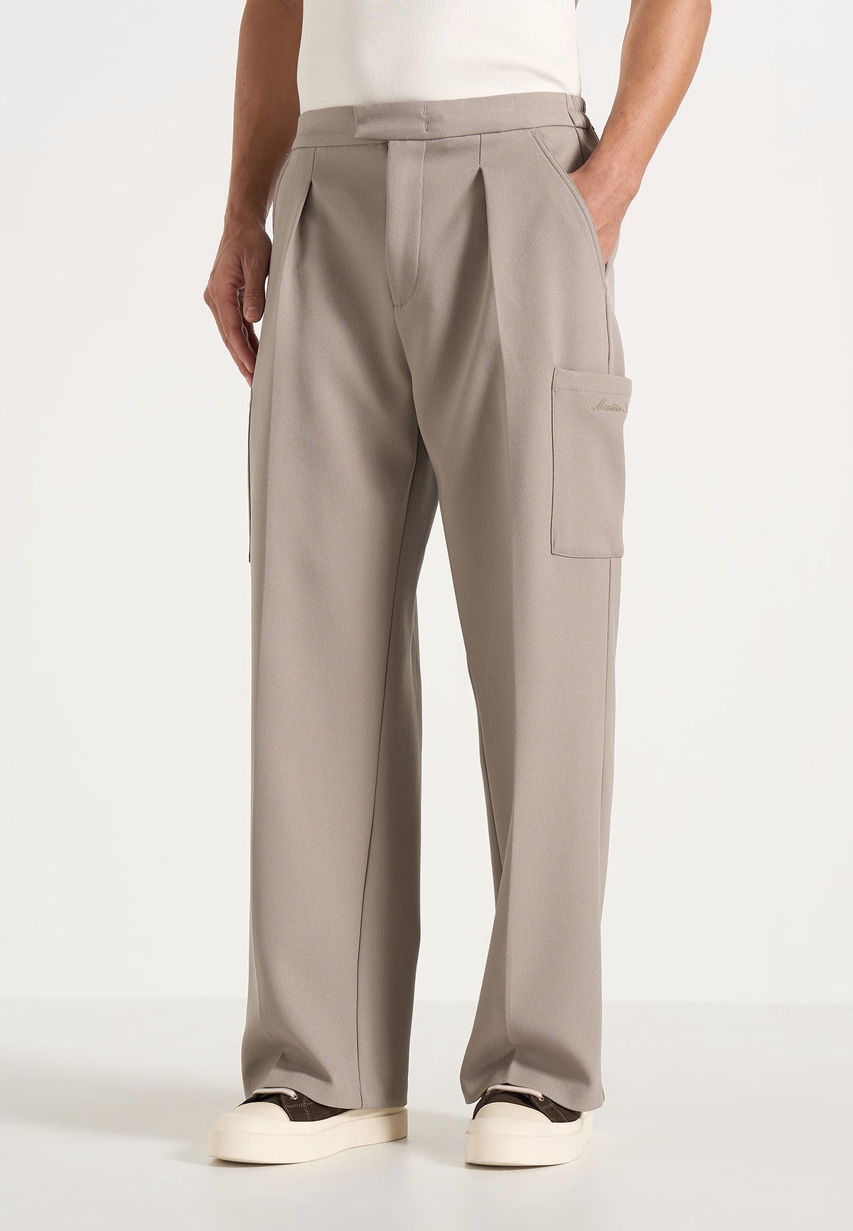 Luca - Relaxed Fit Pleated Pocket Trousers - Mushroom