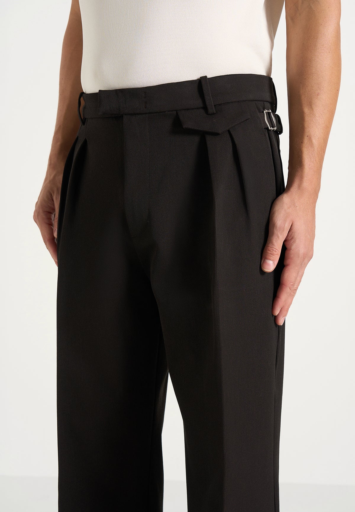 Pierre - Twin Pleat Tailored Trousers - Dark Brown
