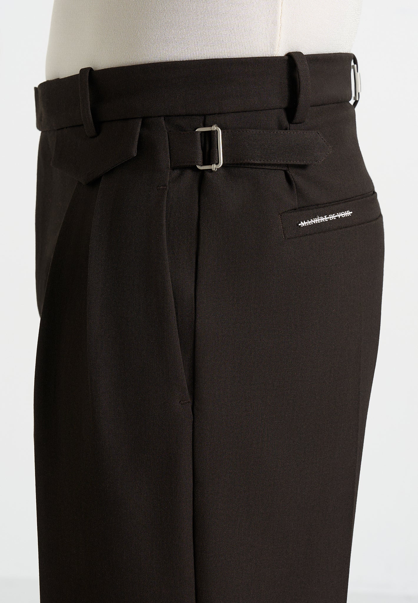 Pierre - Relaxed Fit Pleated Tailored Trousers - Dark Brown