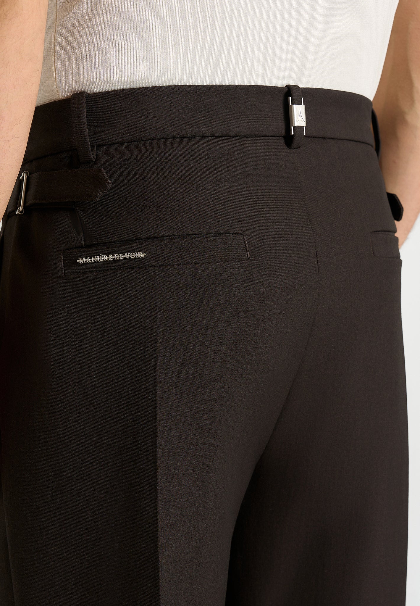 Pierre - Relaxed Fit Pleated Tailored Trousers - Dark Brown