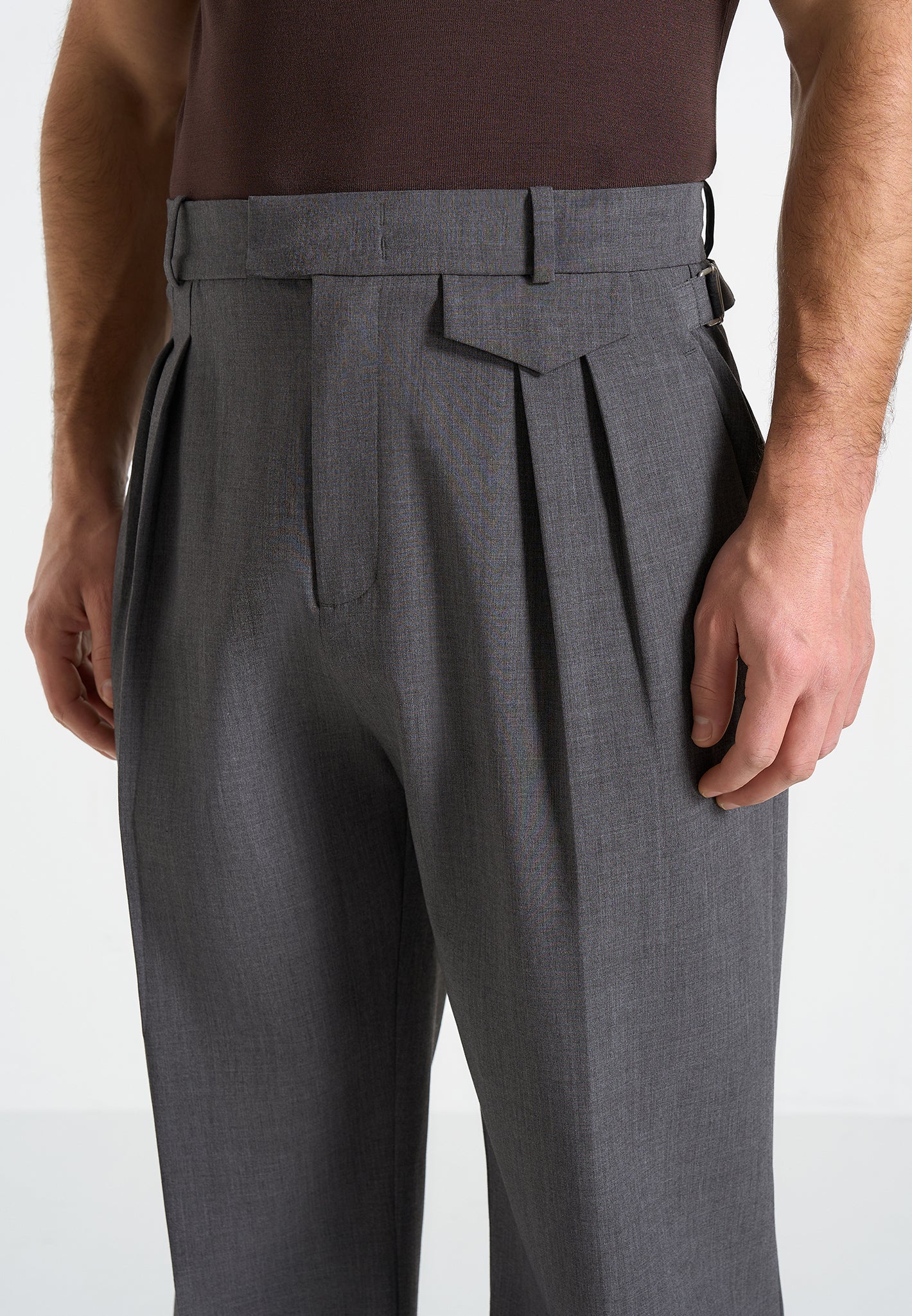 Pierre - Relaxed Fit Pleated Tailored Trousers - Grey