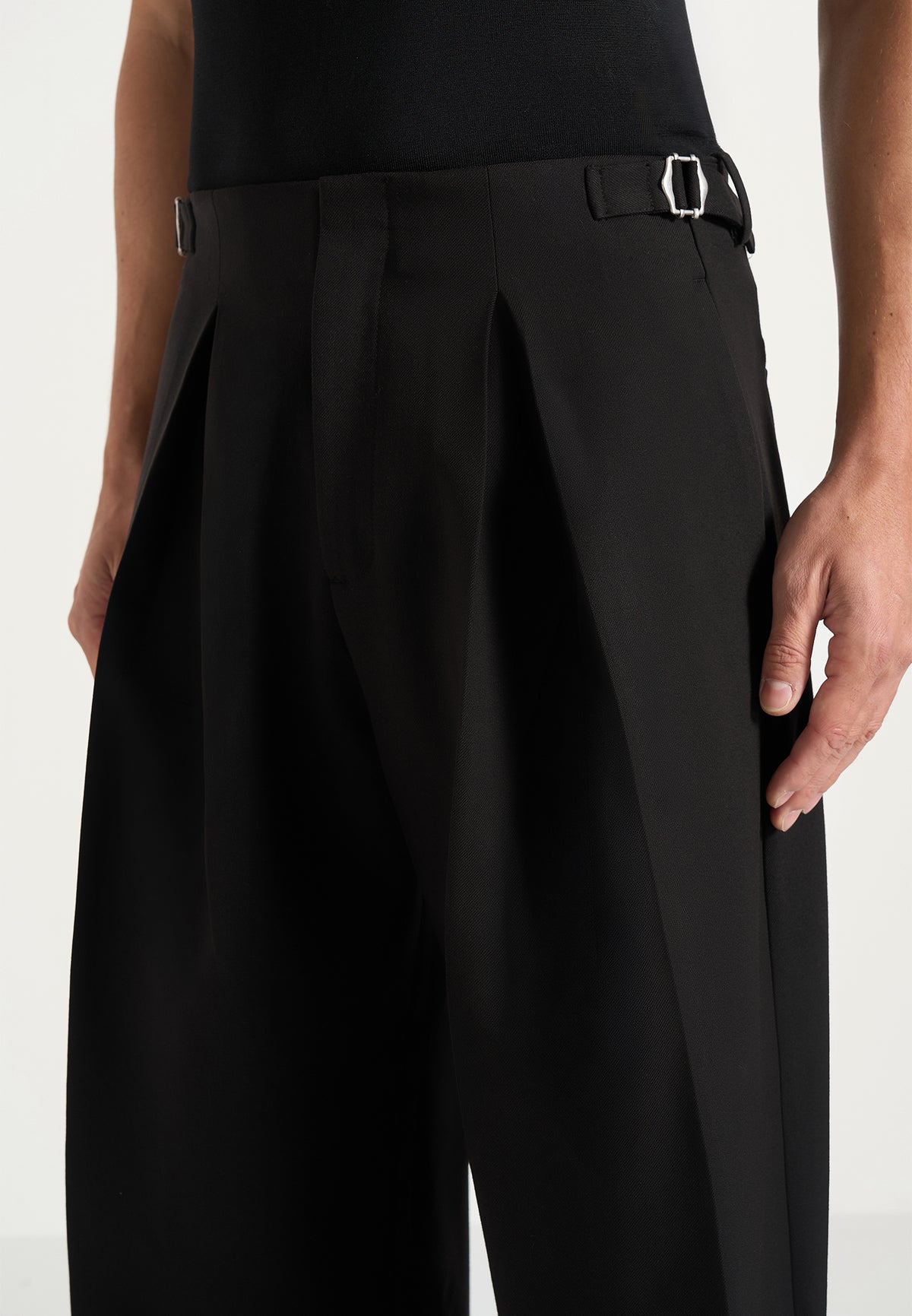 Lior - Box Pleat Wide Leg Wool-Blend Trousers - Black