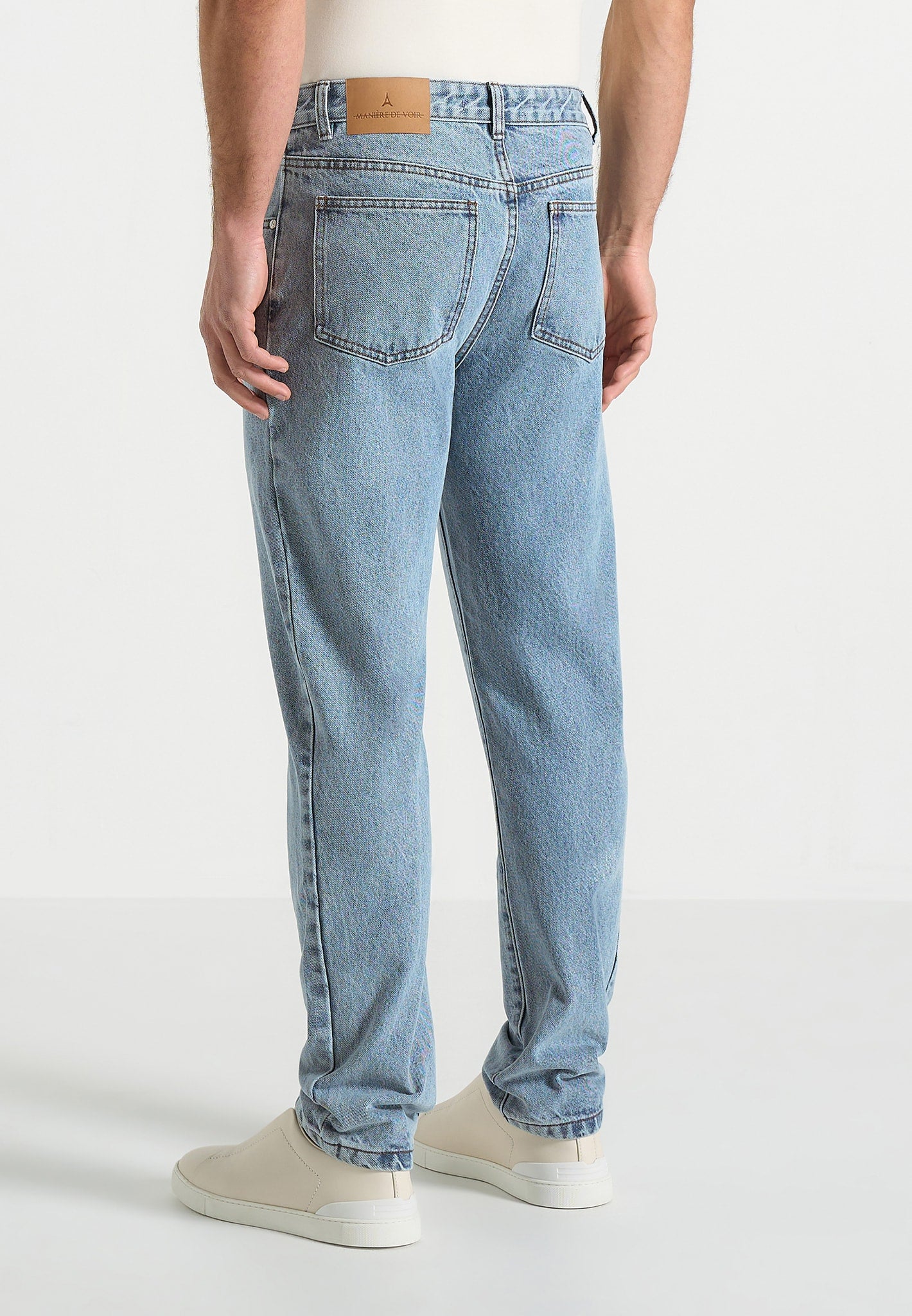 DN001 - Tapered Fit Jeans - Mid Blue