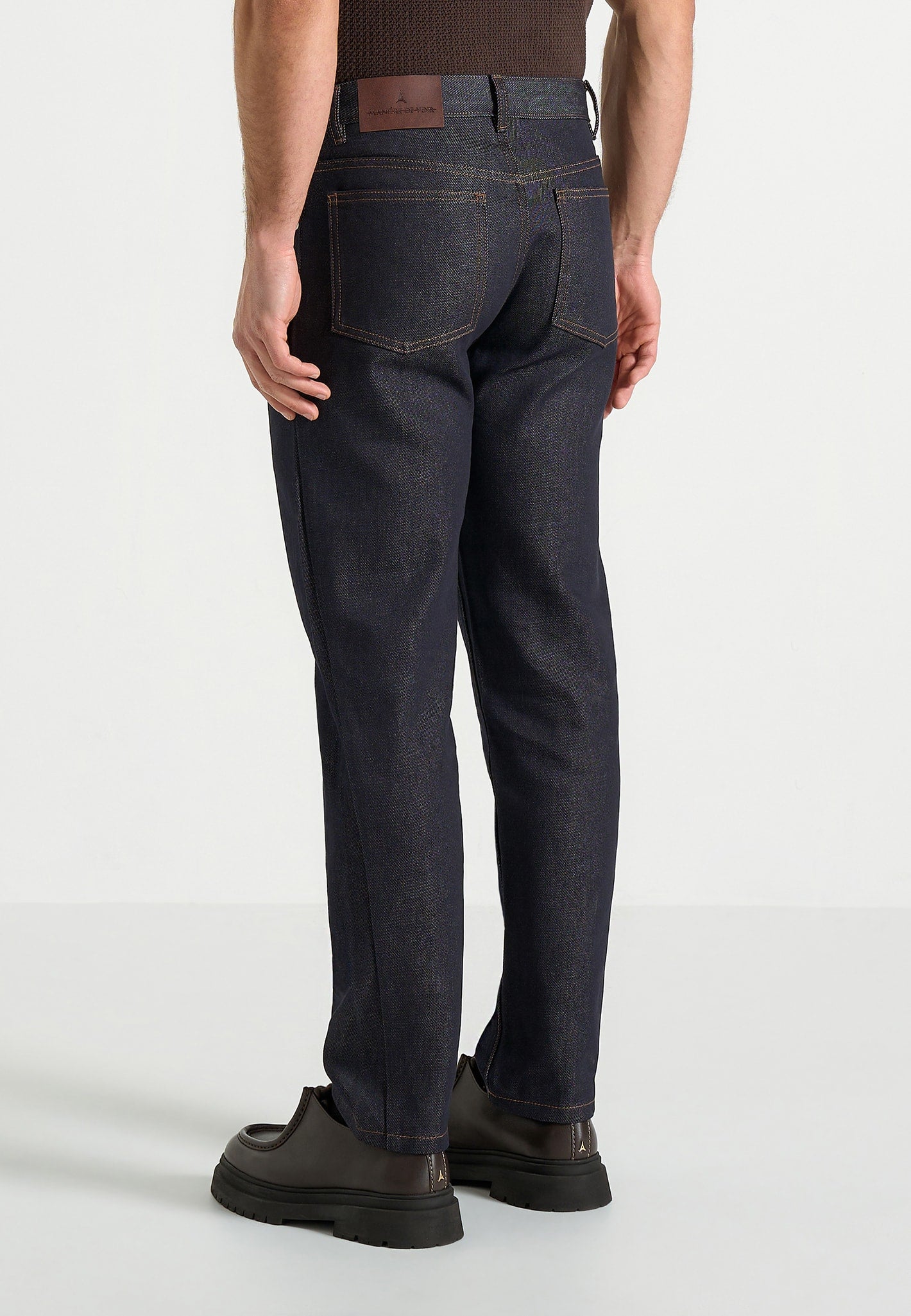 DN001 - Tapered Fit Jeans - Indigo