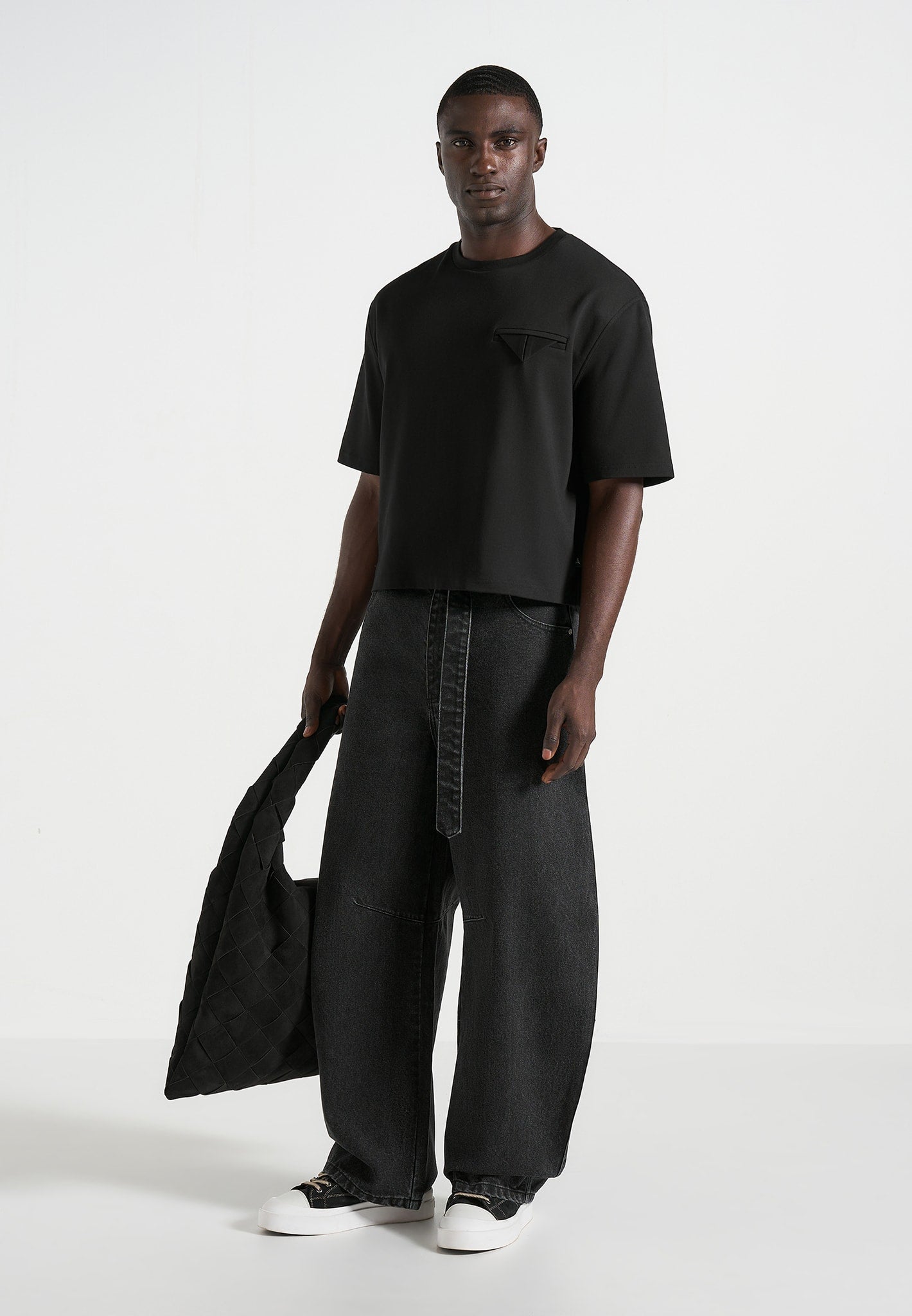 Xander - Barrel Leg Jeans - Black 