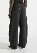 Xander - Barrel Leg Jeans - Black