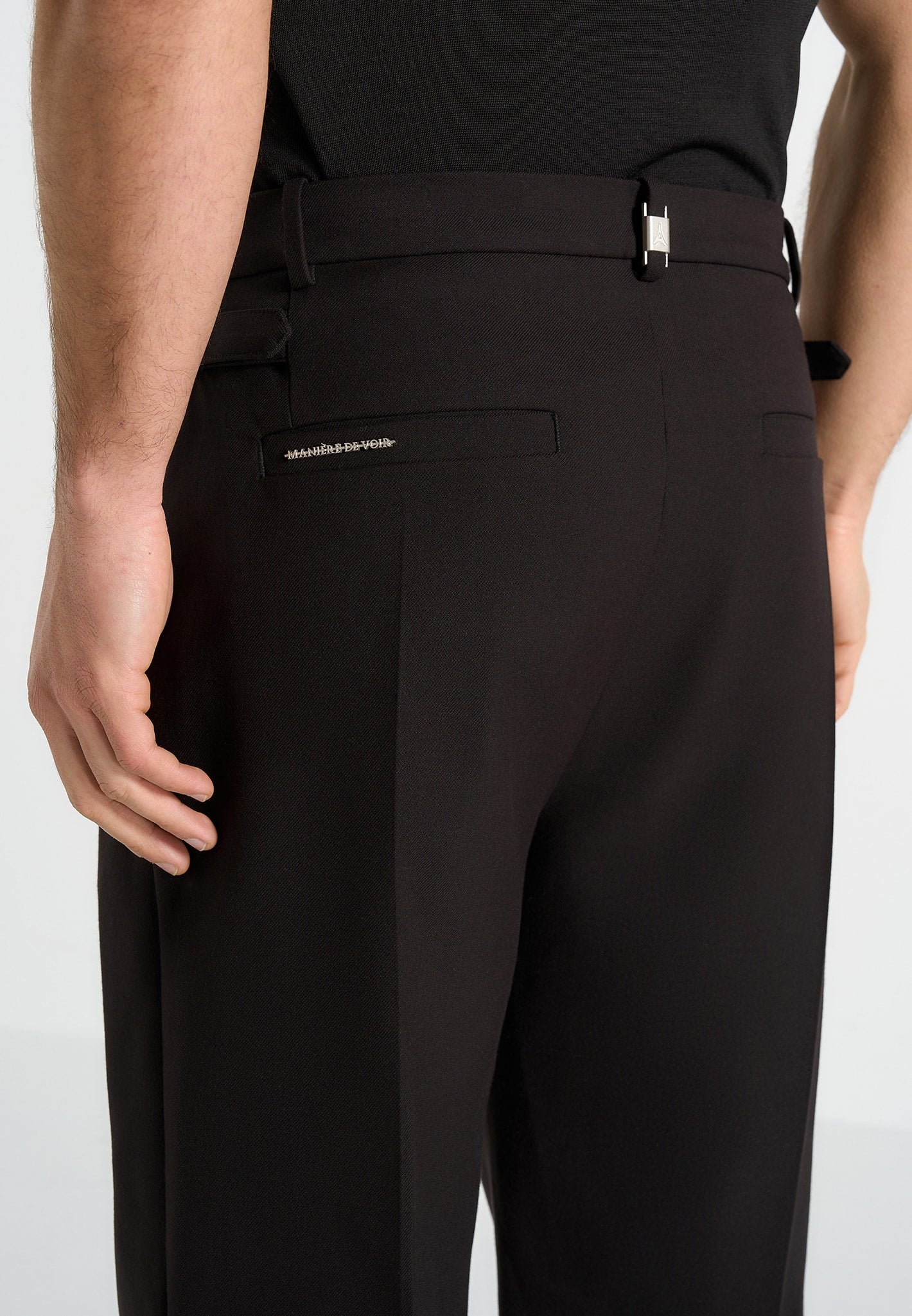 Pierre - Relaxed Fit Pleated Tailored Trousers - Black