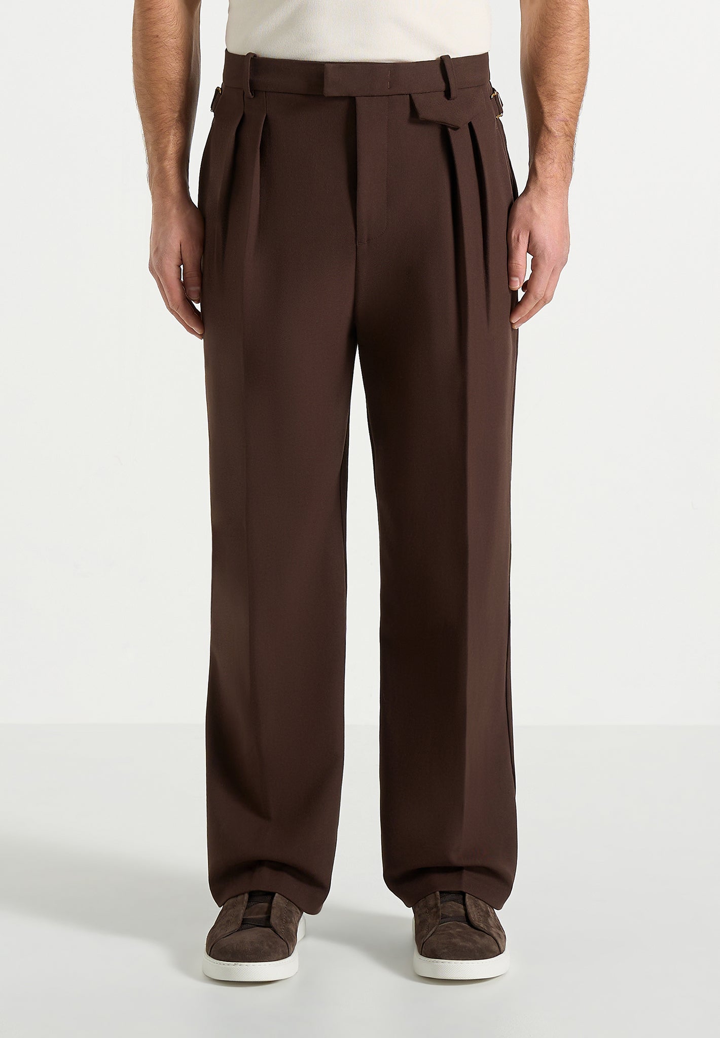 Pierre - Relaxed Fit Pleated Tailored Trousers - Brown 