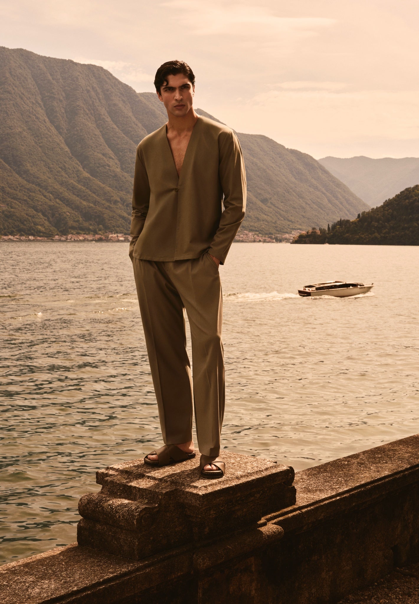 Dorian - Pleated Linen Trousers - Khaki