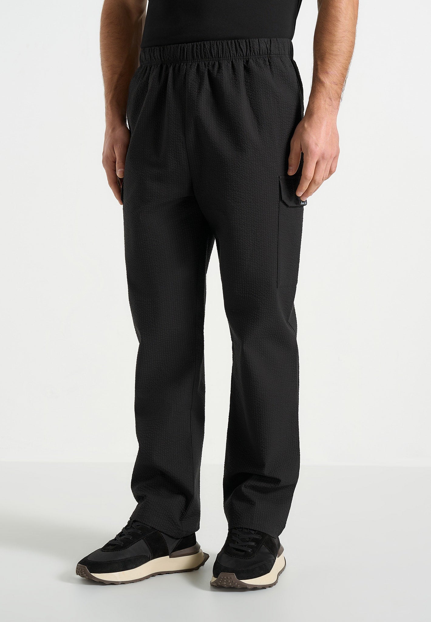 Rayan - Textured Cargo Trousers - Black 