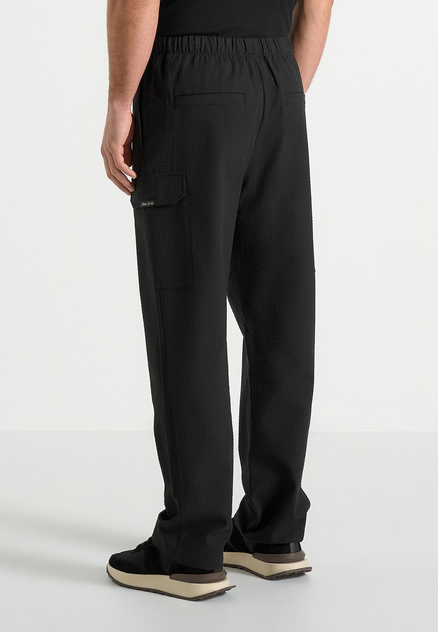 Rayan - Textured Cargo Trousers - Black