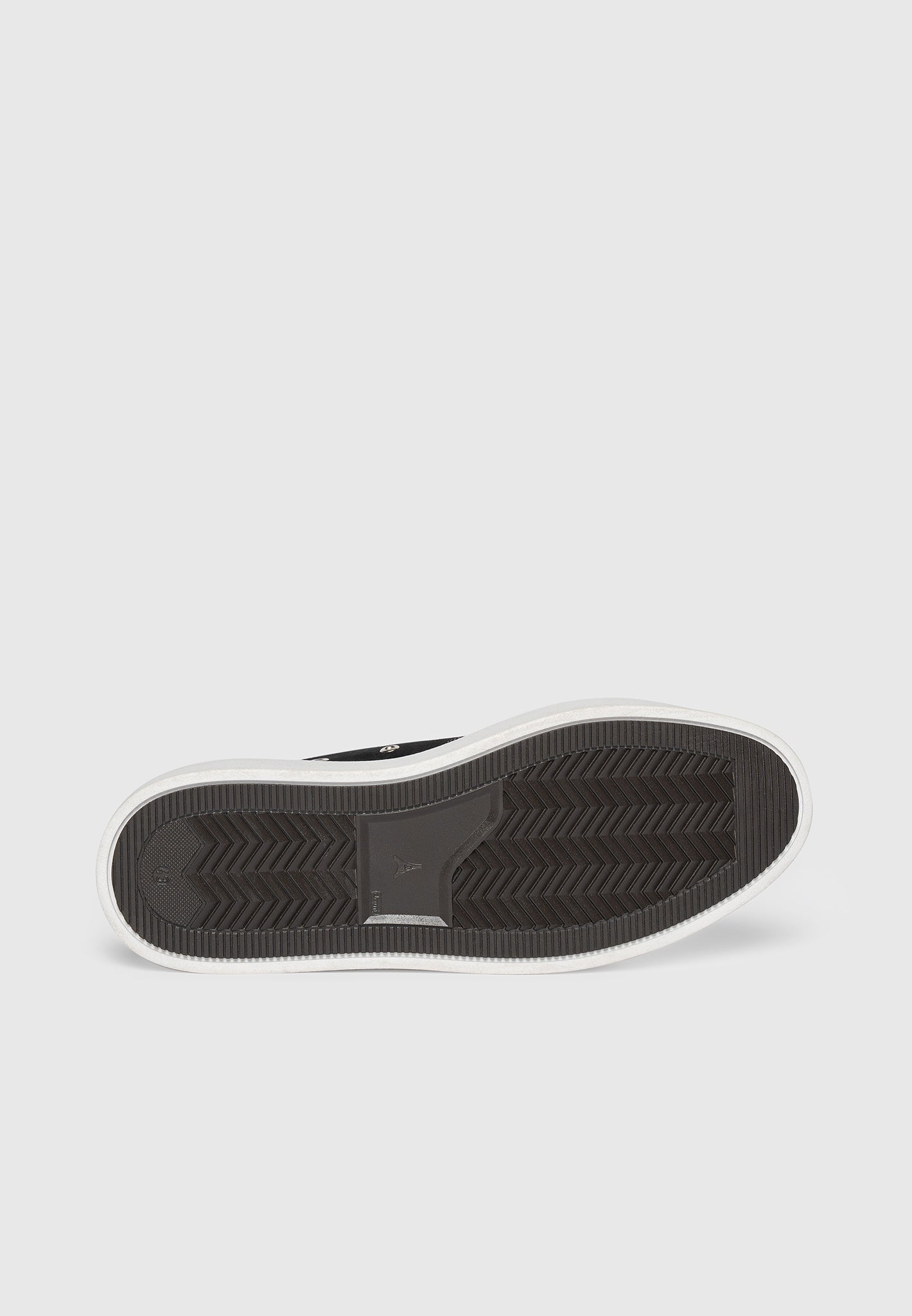 mens-vienna-suede-contrast-stitch-sneaker-black