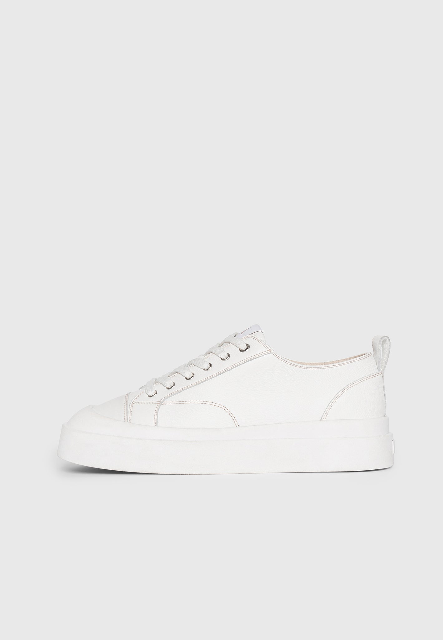 mens-vienna-leather-contrast-stitch-sneakers-white