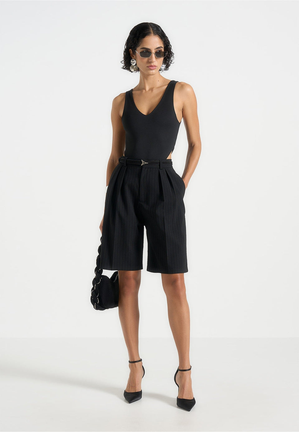bs001-v-neck-bodysuit-black