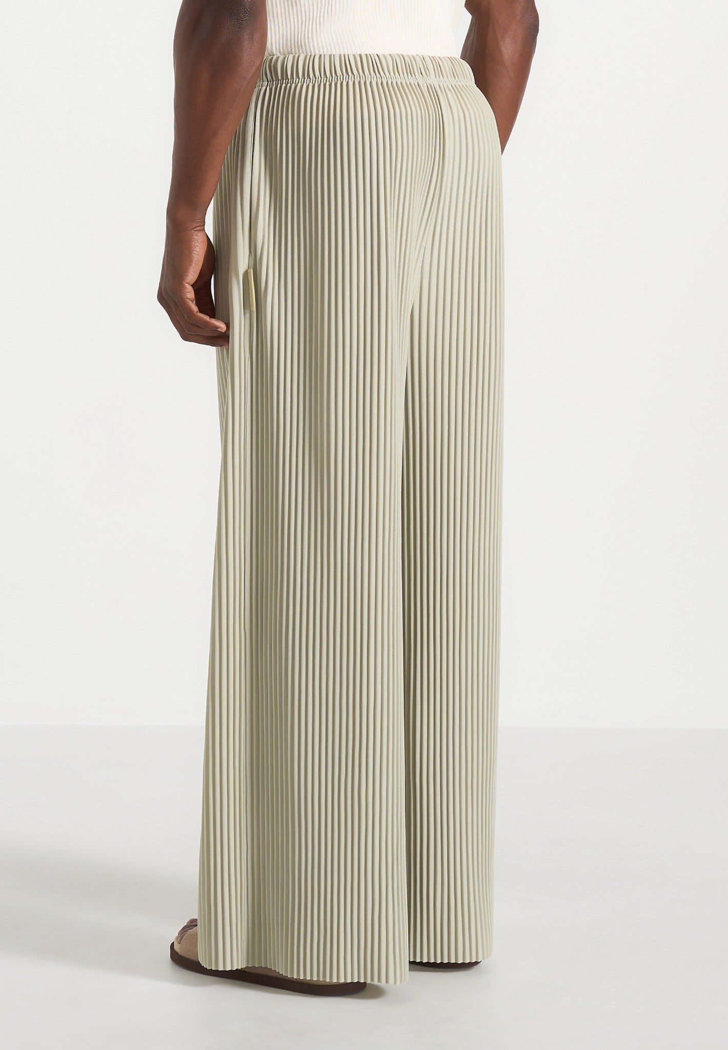 Jonas - Pleated Wide Leg Trousers - Sage