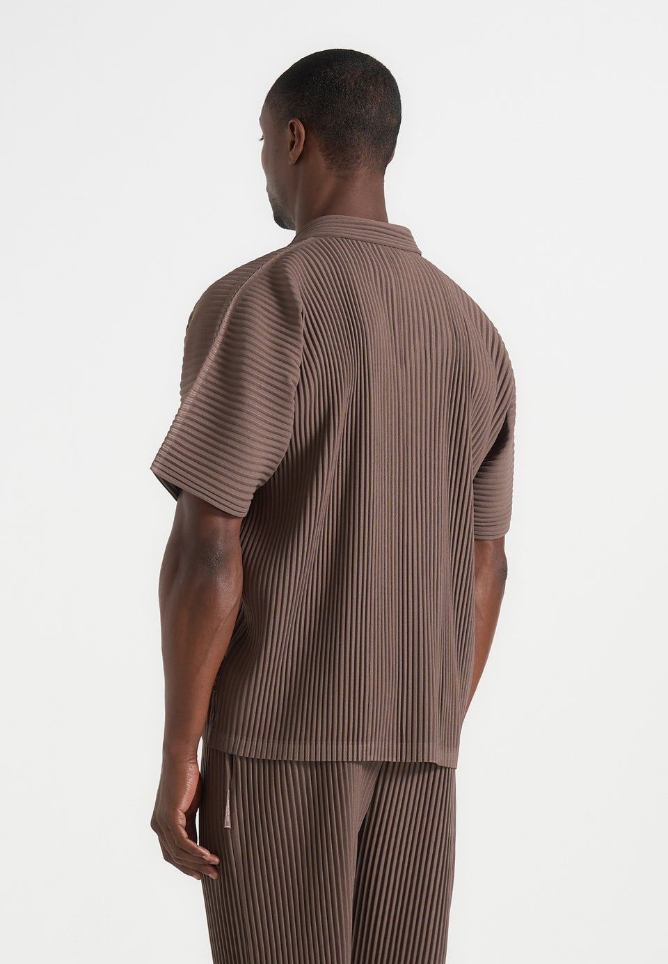 justin-pleated-boxy-shirt-brown