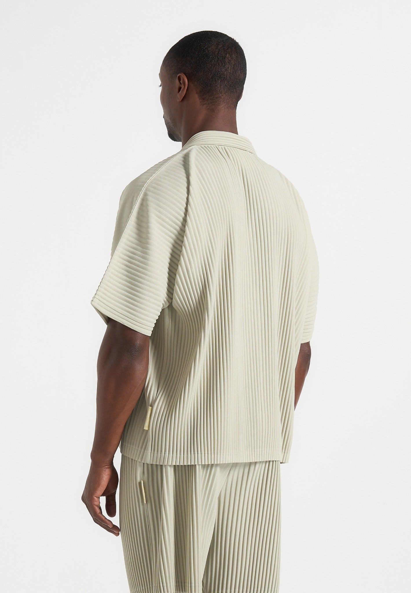 justin-pleated-boxy-shirt-sage