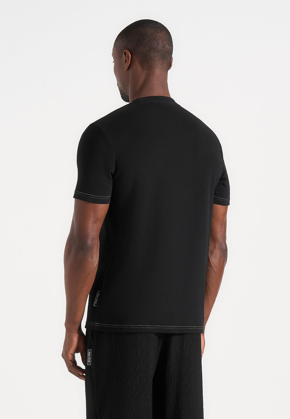 joris-whipstitch-pocket-detail-t-shirt-black