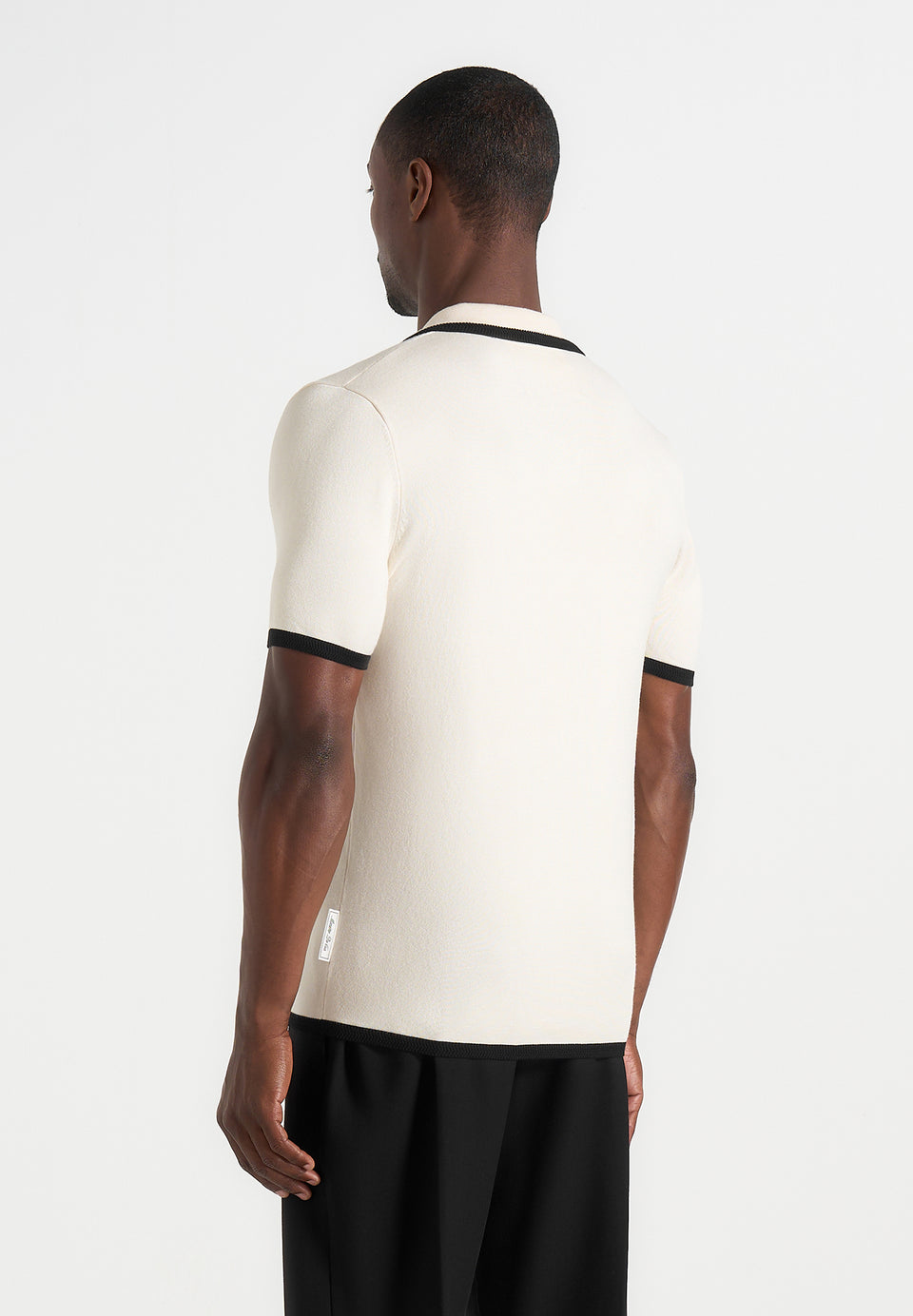 lambert-contrast-detail-knit-polo-shirt-cream