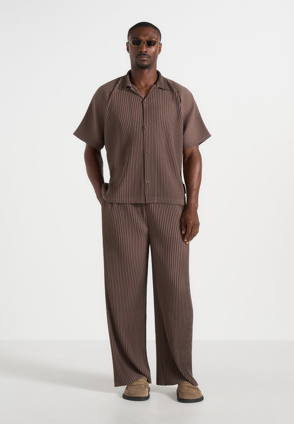 justin-pleated-boxy-shirt-brown