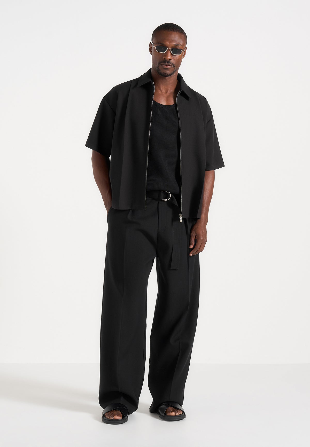 Aven - Boxy Shirt With Crease - Black