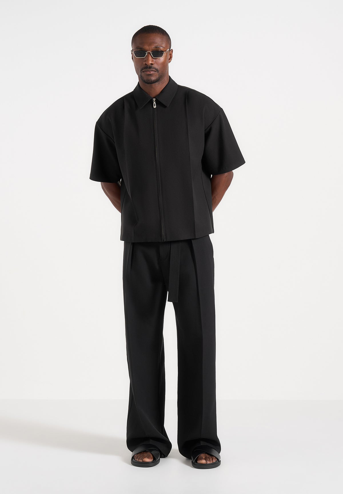 Aven - Boxy Shirt With Crease - Black