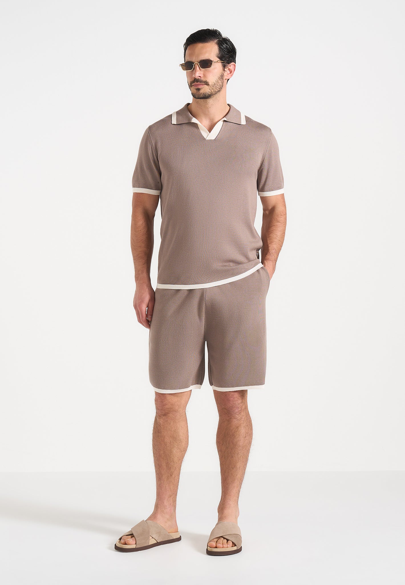 regis-contrast-detail-knit-shorts-mushroom
