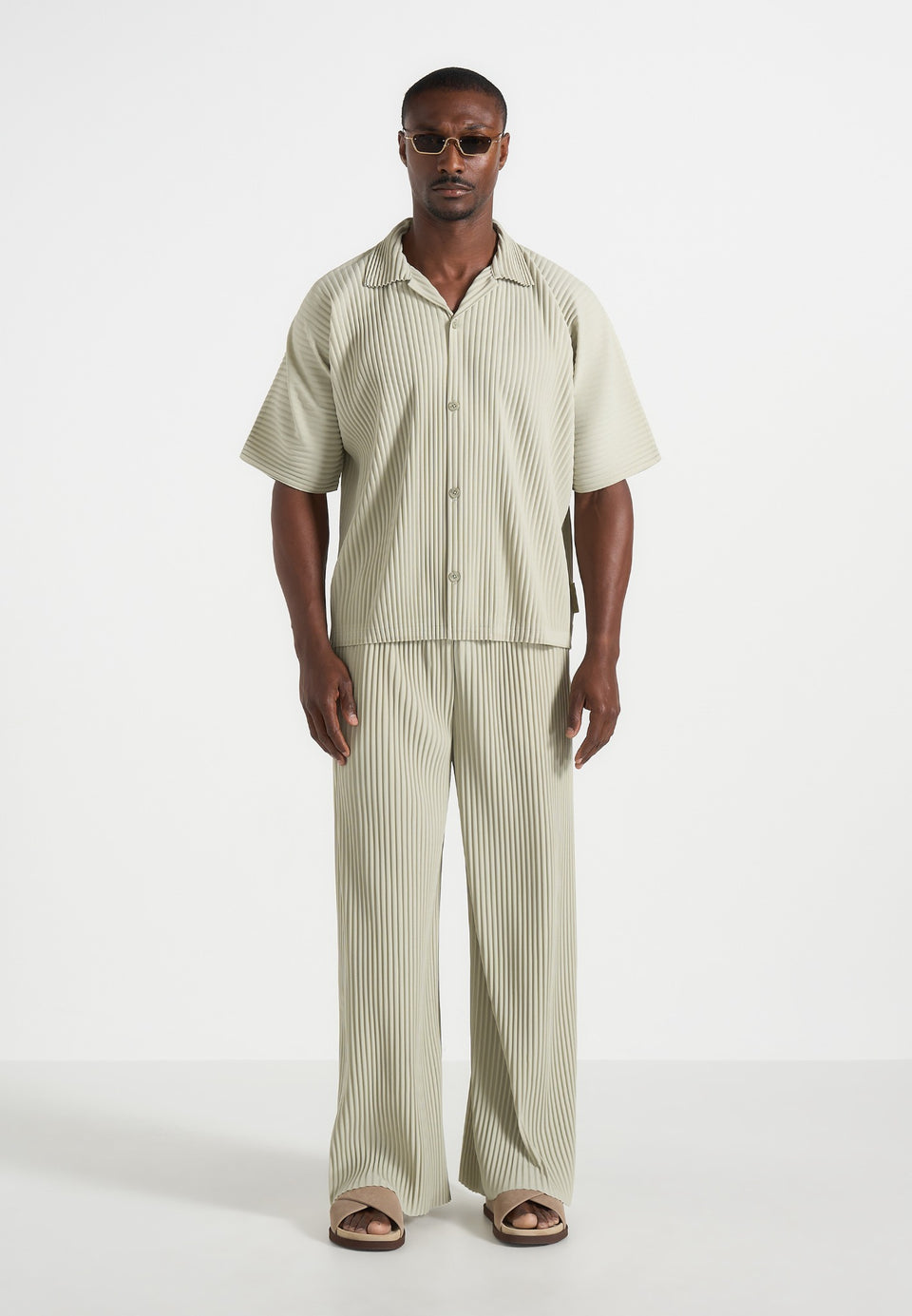 justin-pleated-boxy-shirt-sage