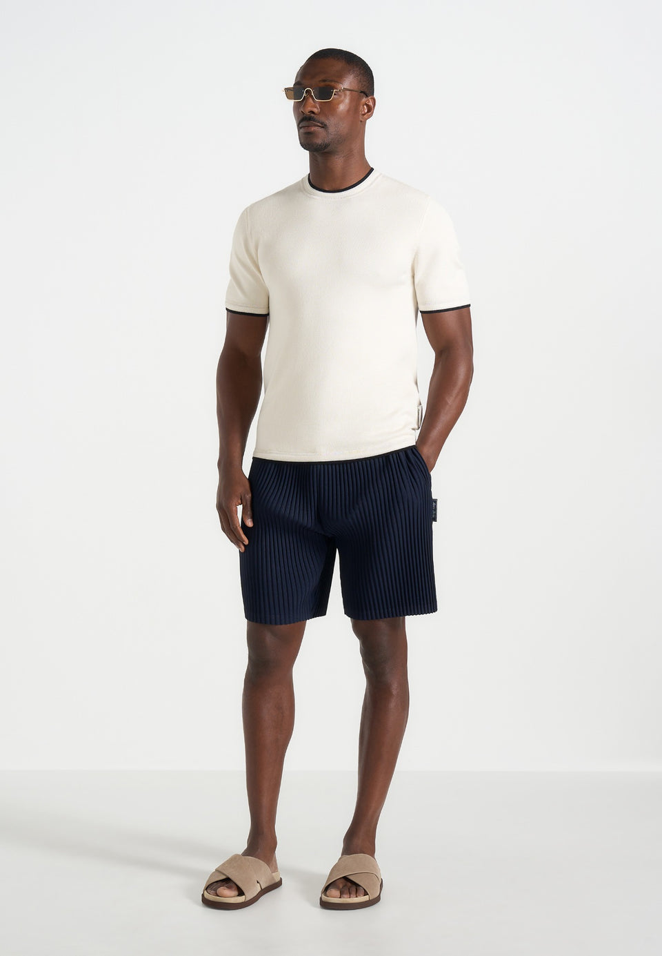 drew-pleated-shorts-navy