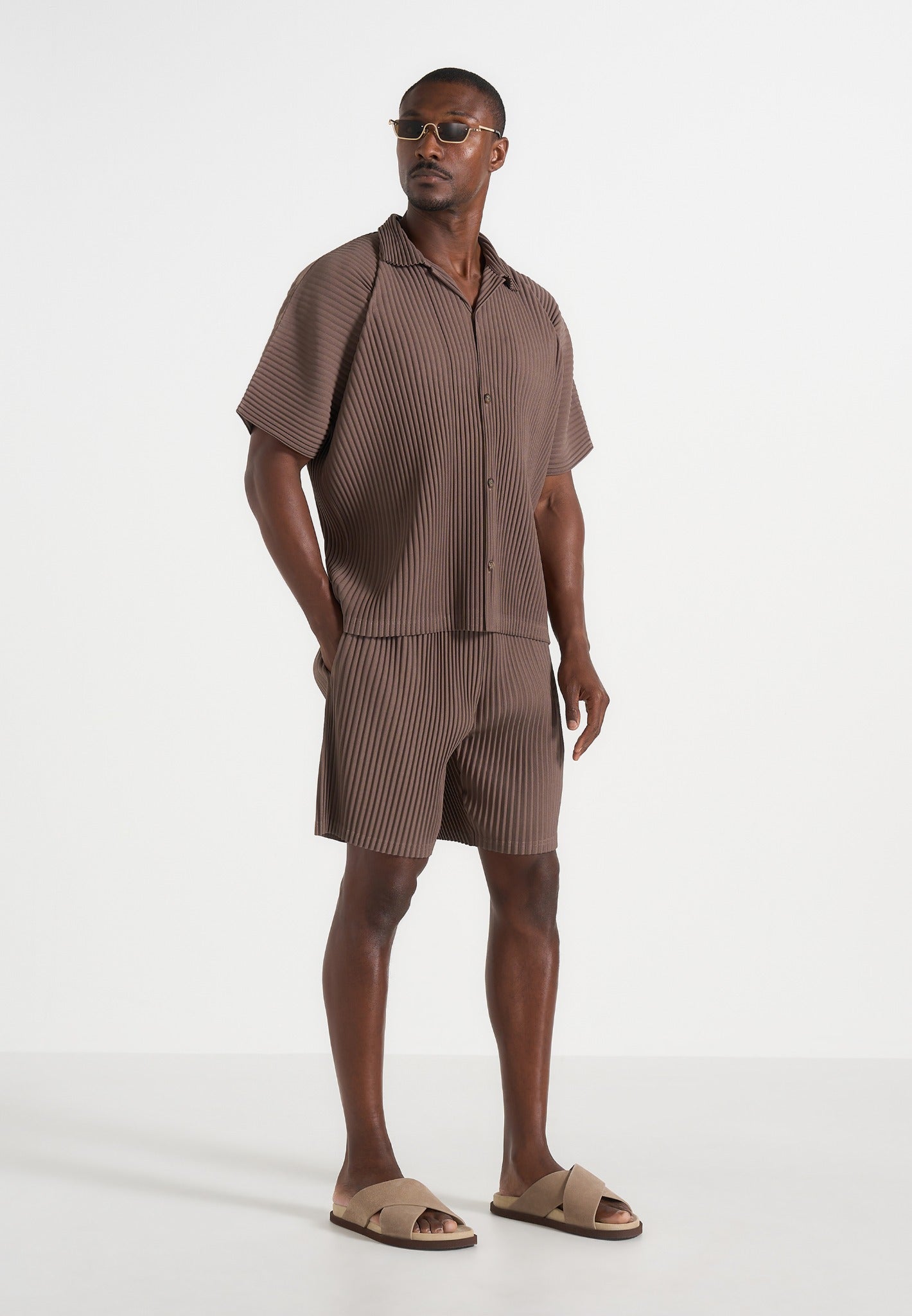 drew-pleated-shorts-brown