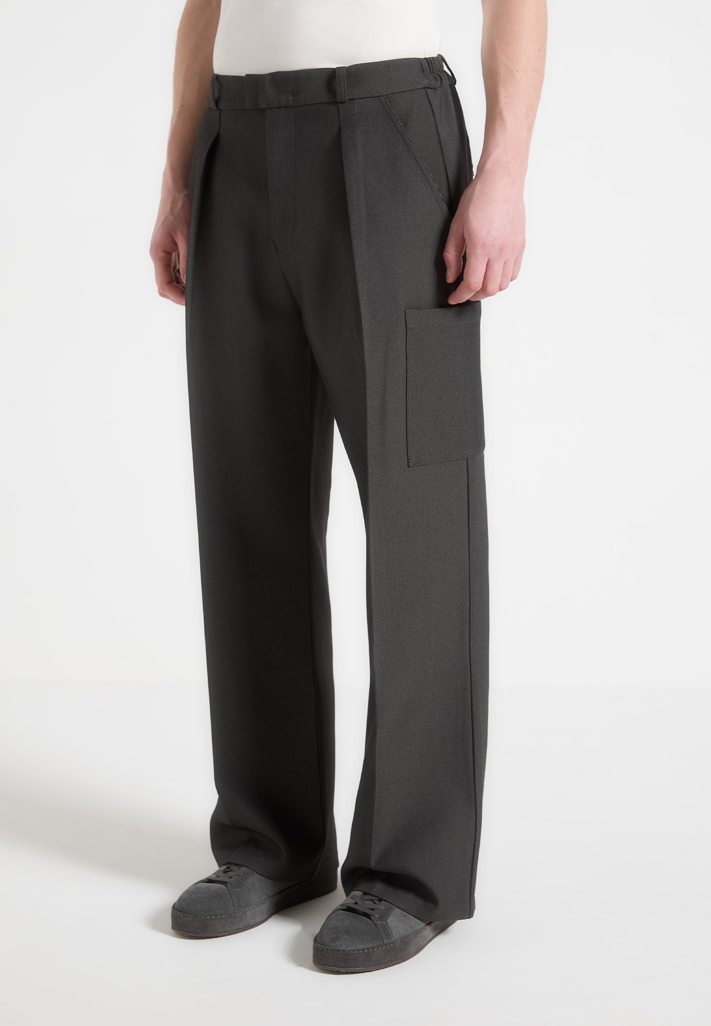 luca-relaxed-fit-pleated-pocket-trousers-grey