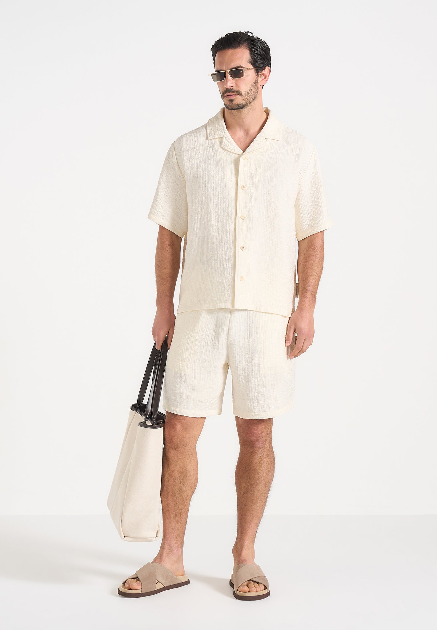 ari-unisex-textured-shorts-cream