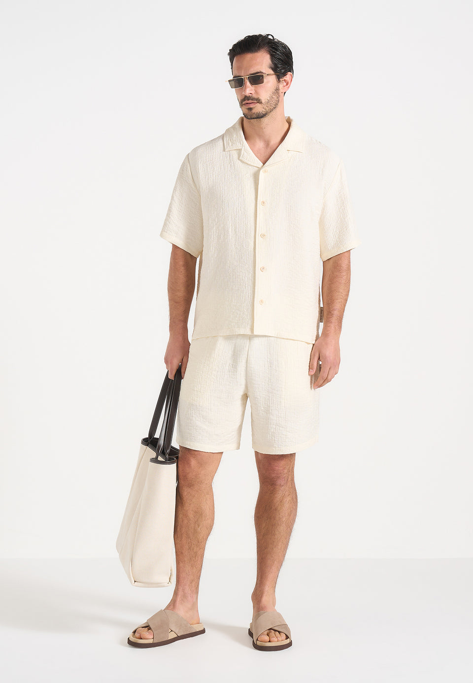ari-unisex-textured-shorts-cream