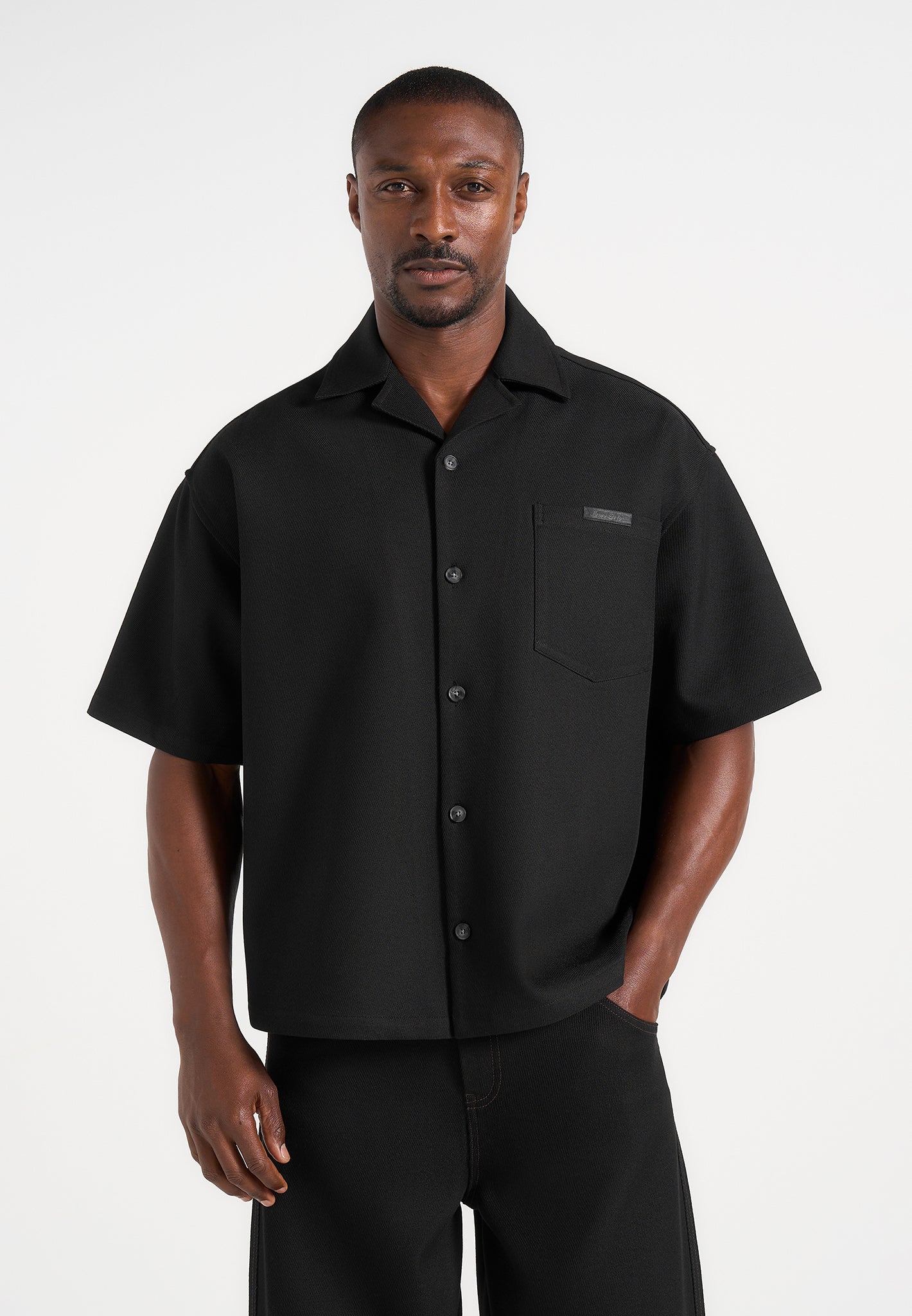 Brook - Unisex Signature Twill Boxy Shirt - Black