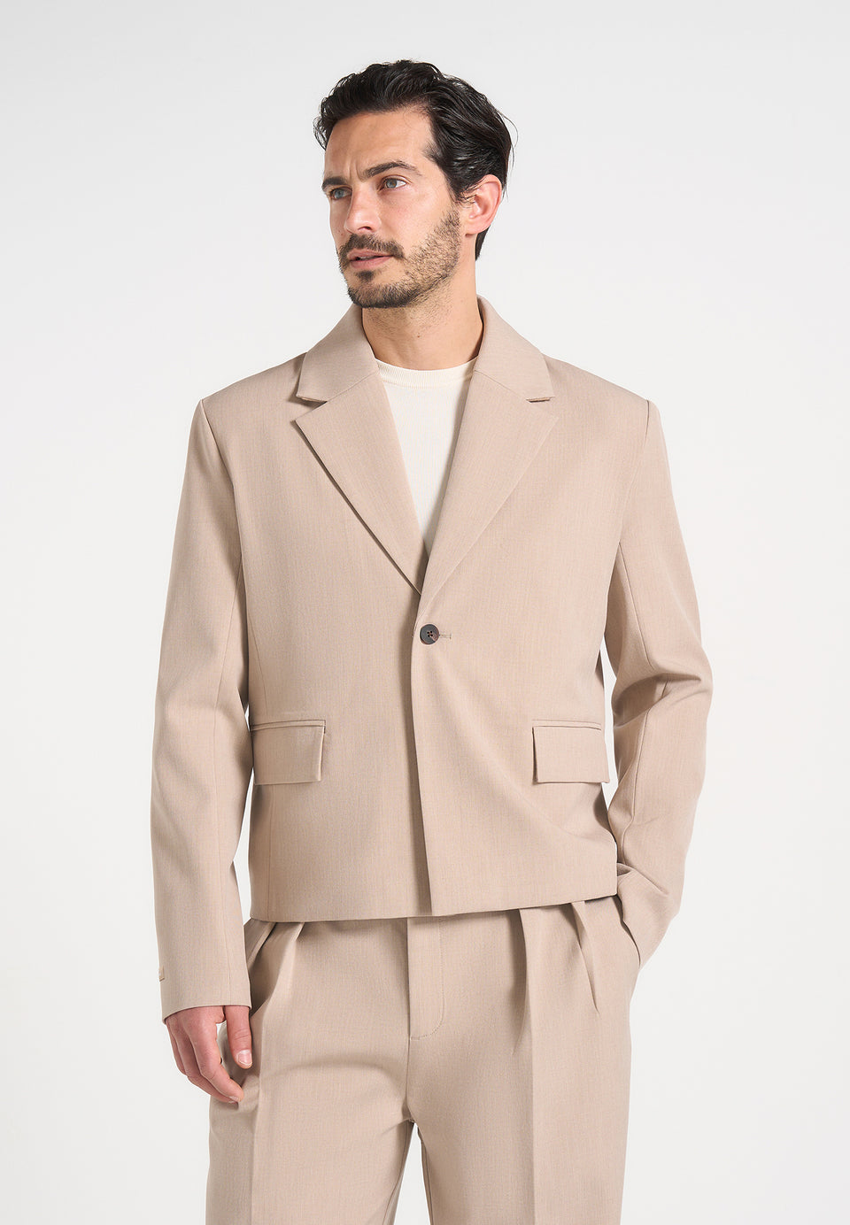 silas-tailored-cropped-blazer-beige