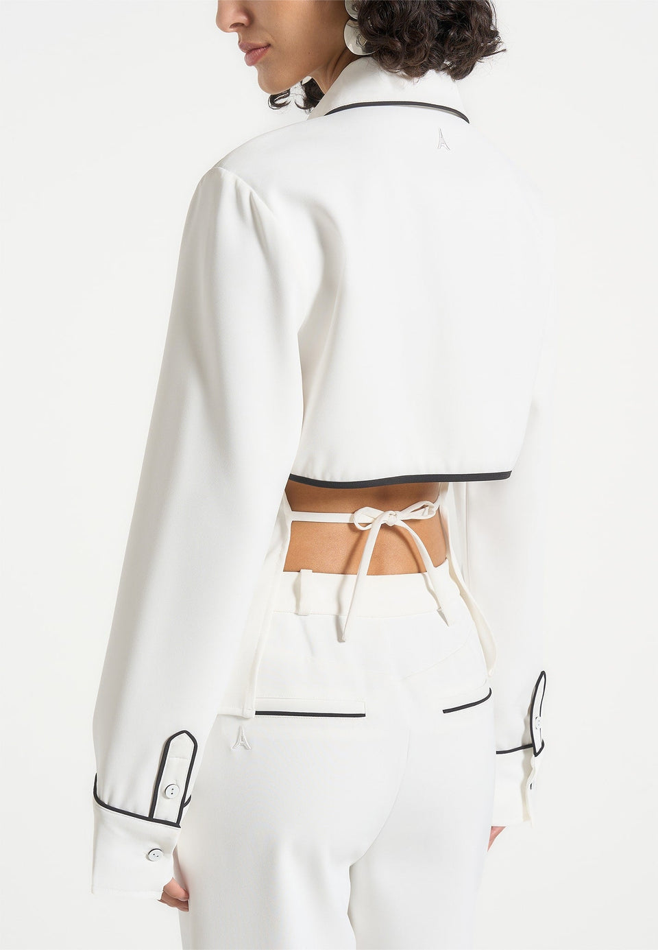contrast-piped-backless-tie-shirt-white-black