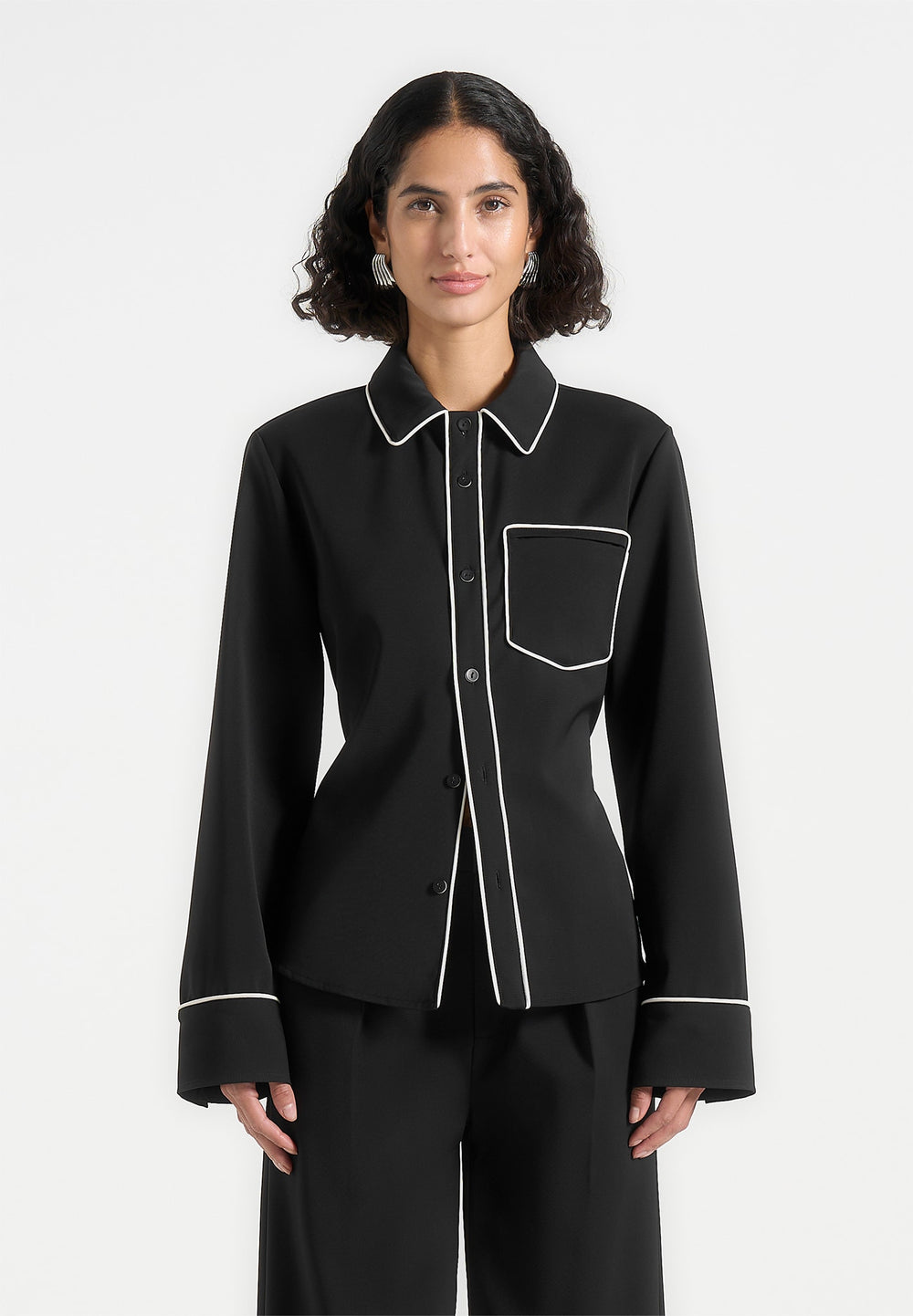 Contrast Piped Backless Tie Shirt - Black/White