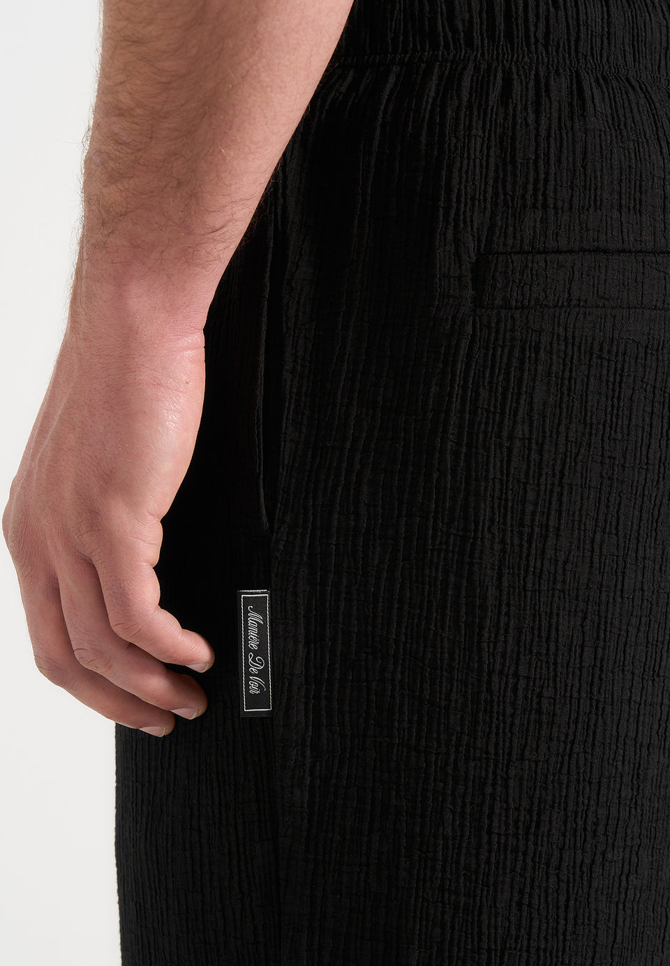 addison-unisex-textured-relaxed-fit-trousers-black