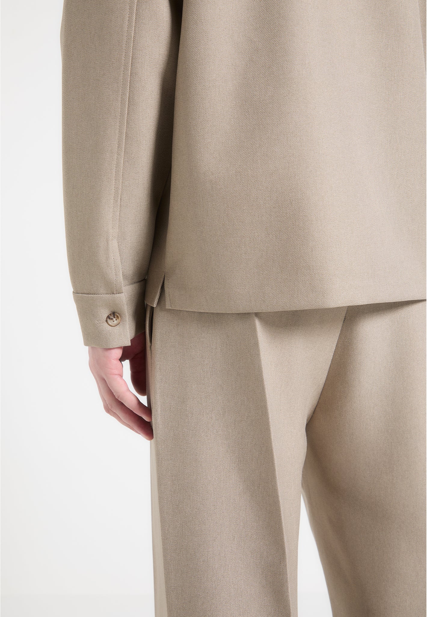 valentin-tailored-overshirt-beige