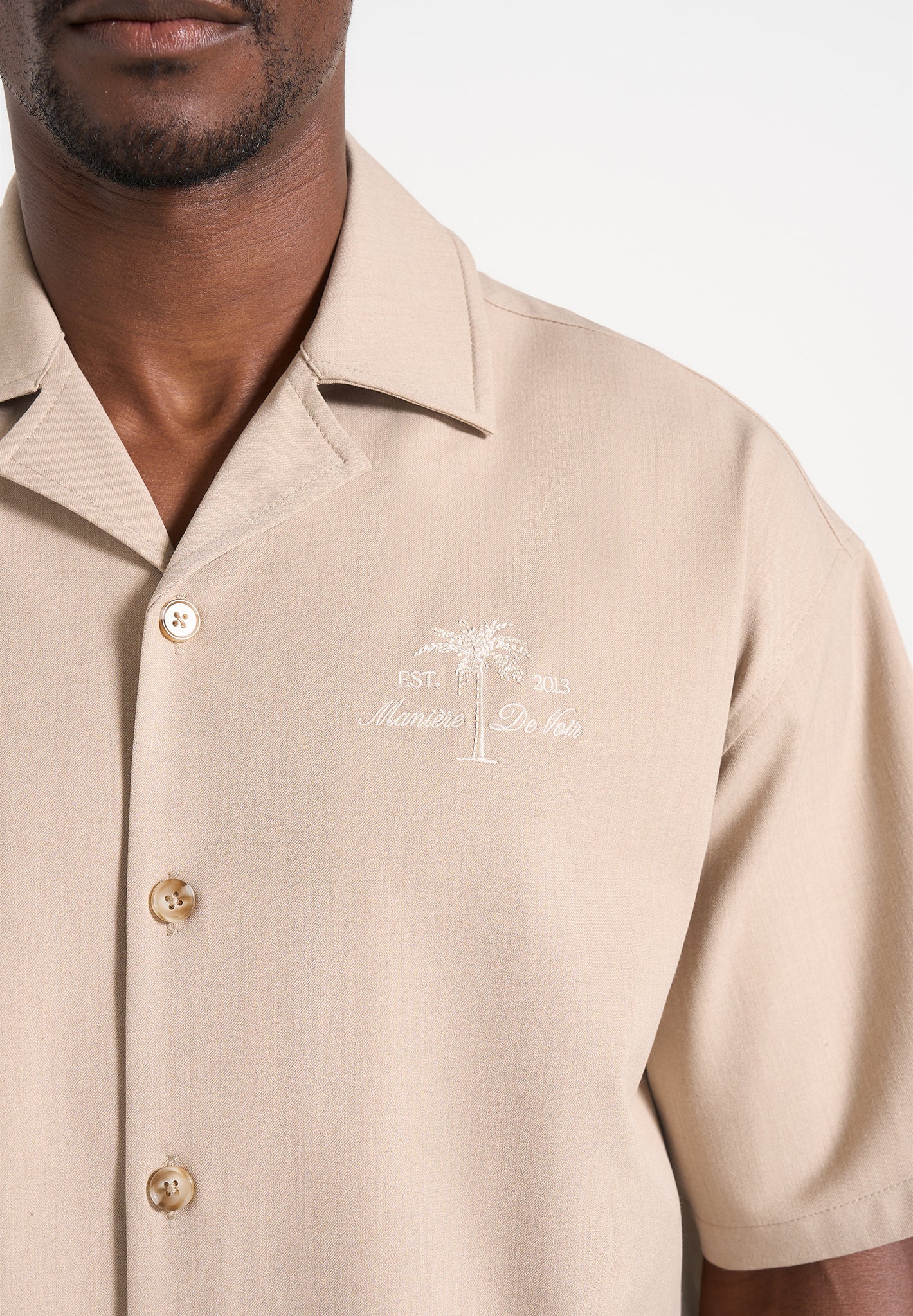 Alexis - Unisex Cote d'Azur Boxy Shirt - Beige