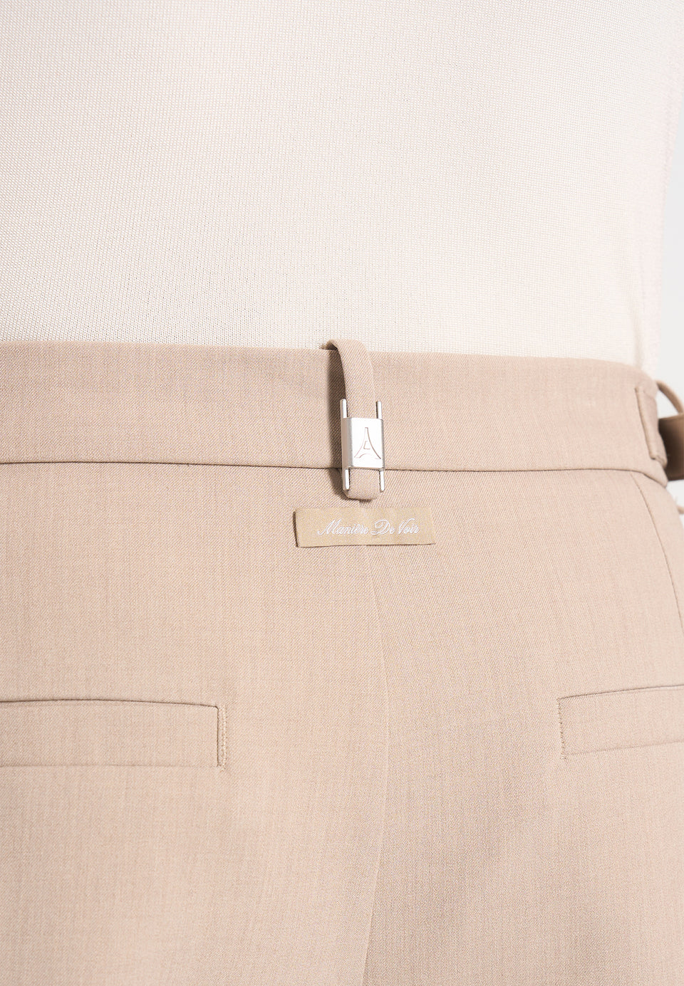 marin-tailored-pleated-shorts-beige