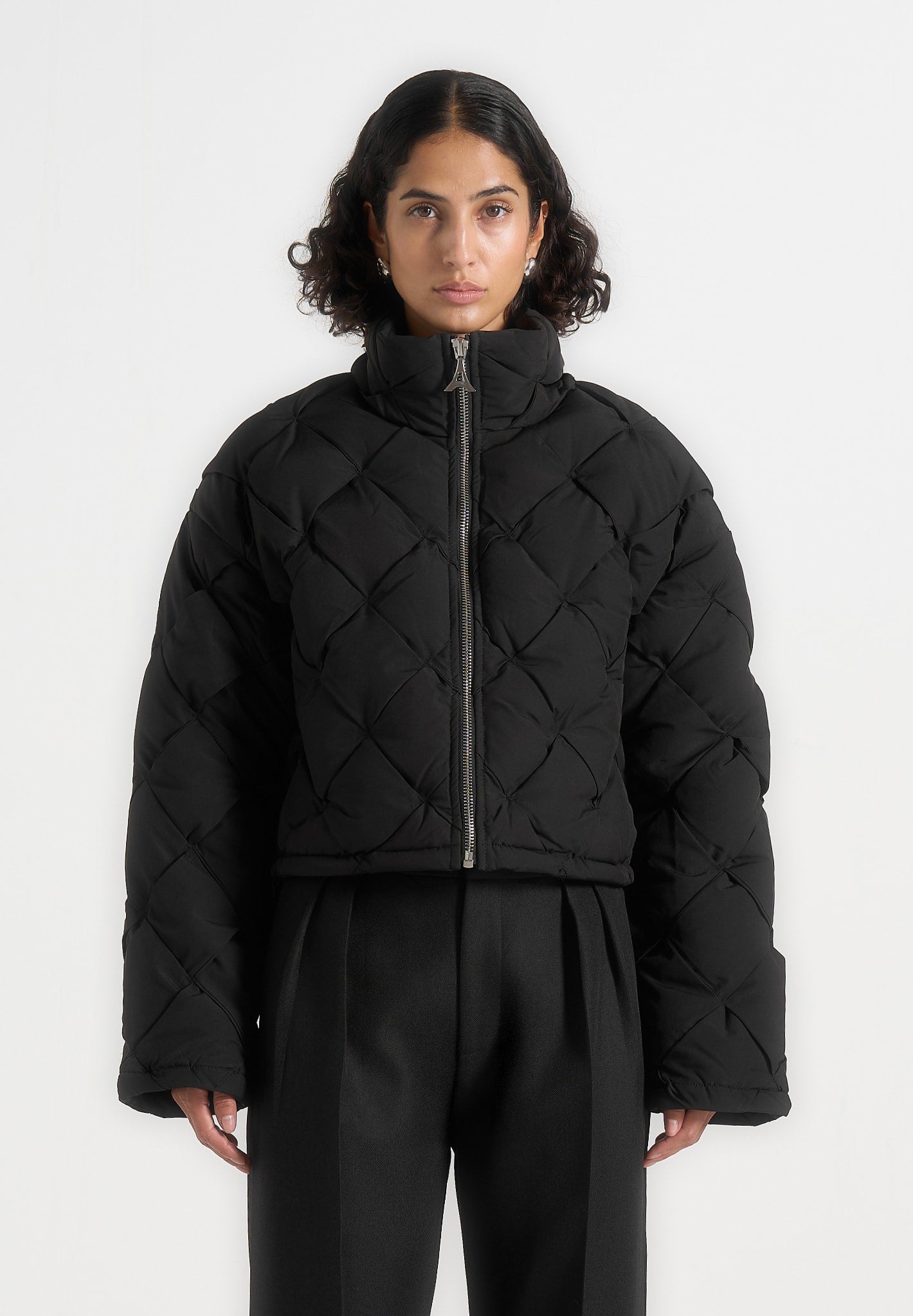 woven-interlock-puffer-jacket-black-1