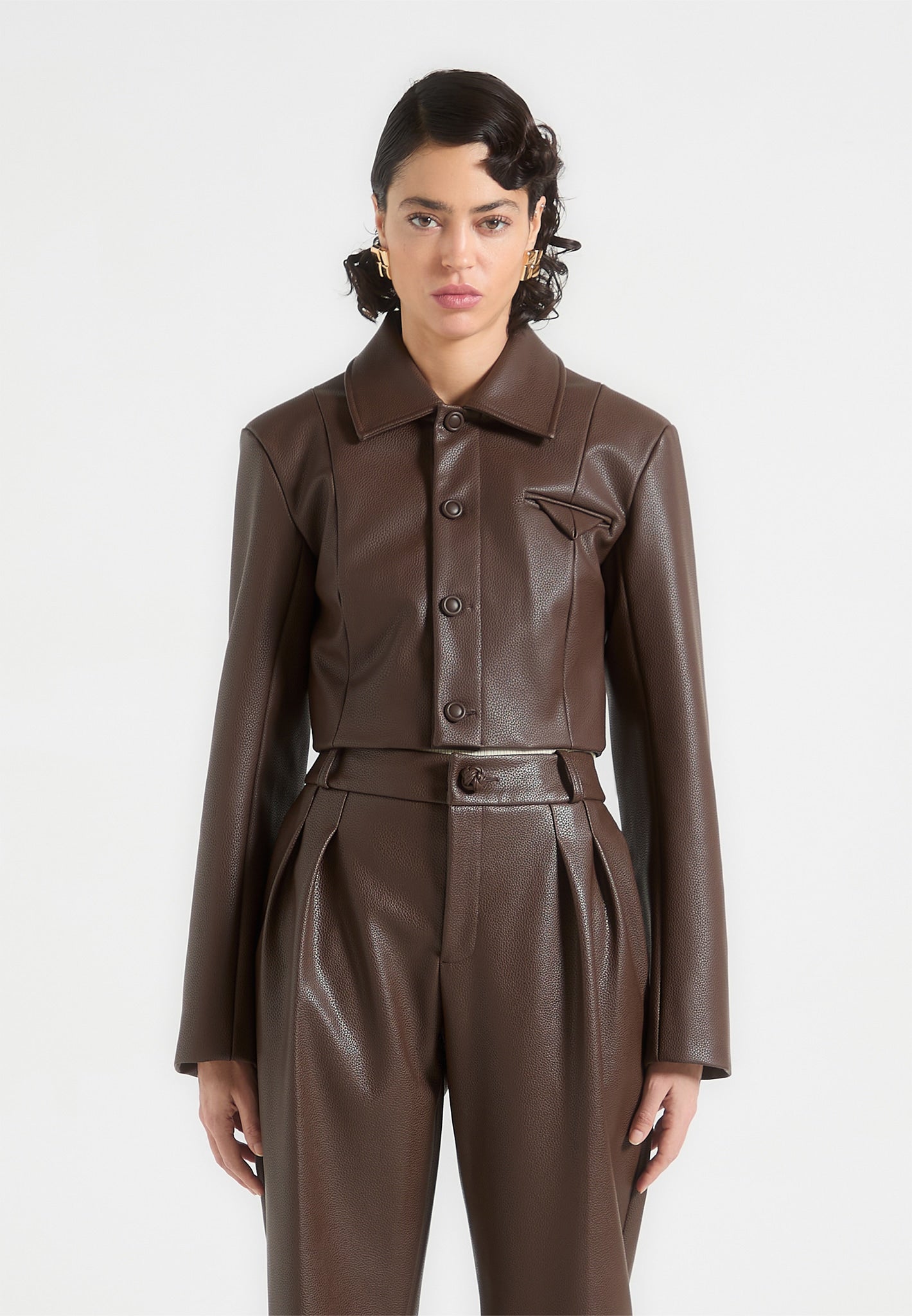 wide-shoulder-pebbled-leather-jacket-brown