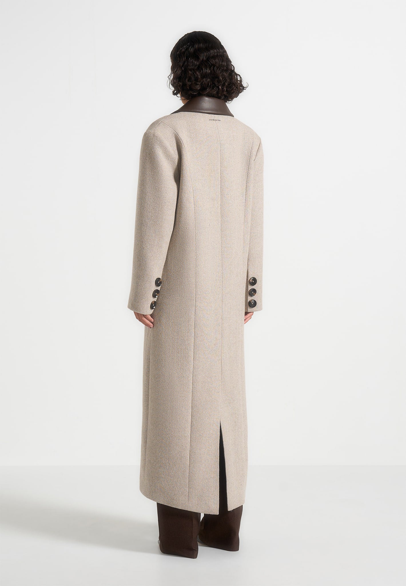 anissa-herringbone-wool-oversized-coat-with-leather-belt-beige