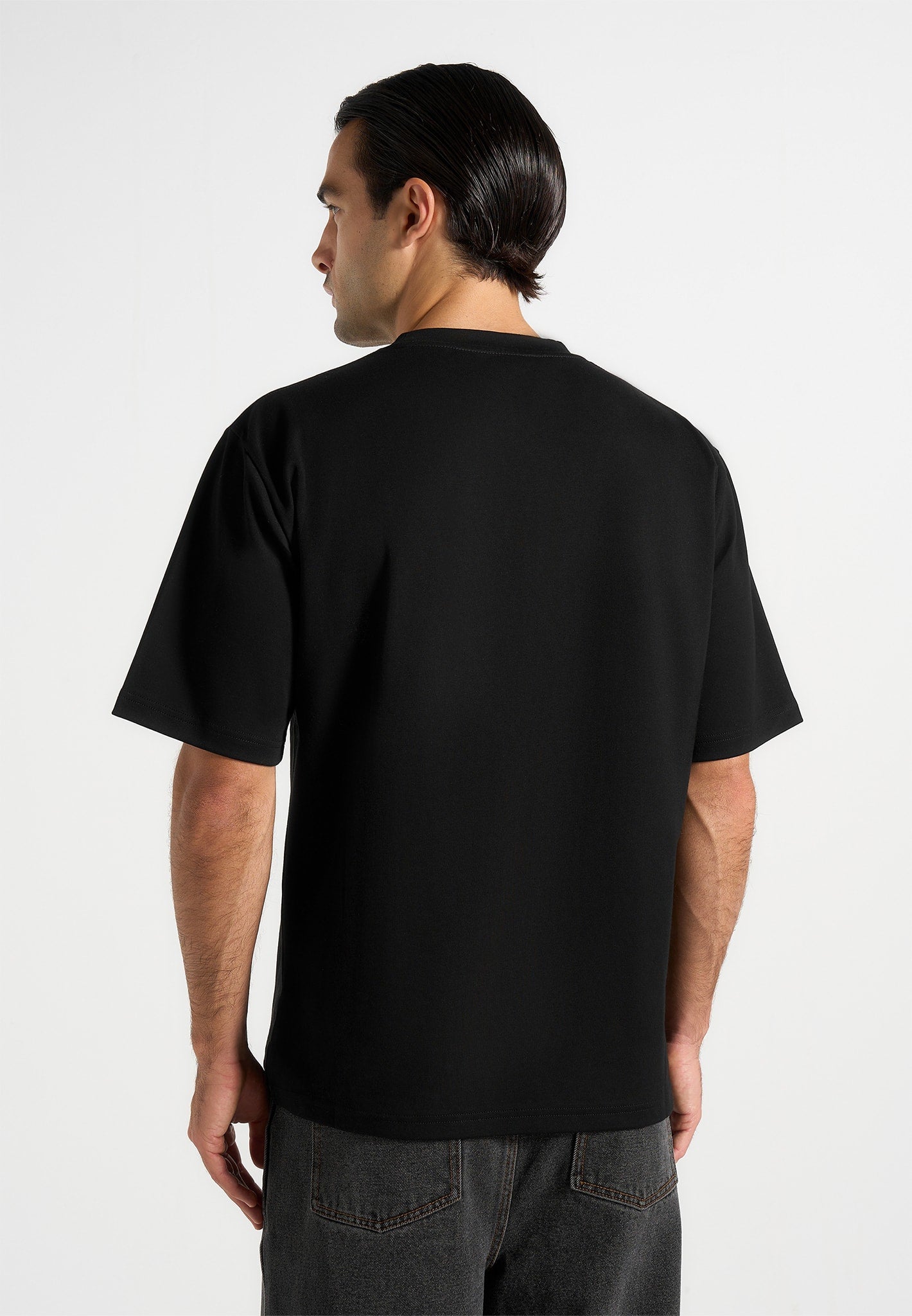 Ari - Unisex Signature Relaxed Fit Cotton T-Shirt - Black