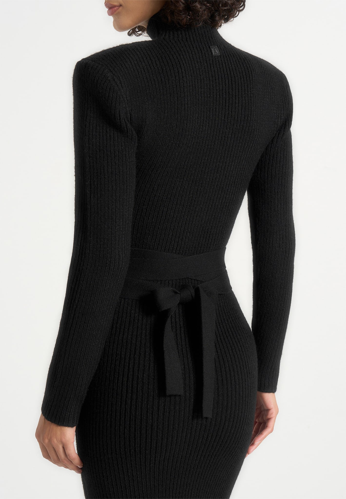 hana-wide-shoulder-knit-dress-with-waist-tie-black
