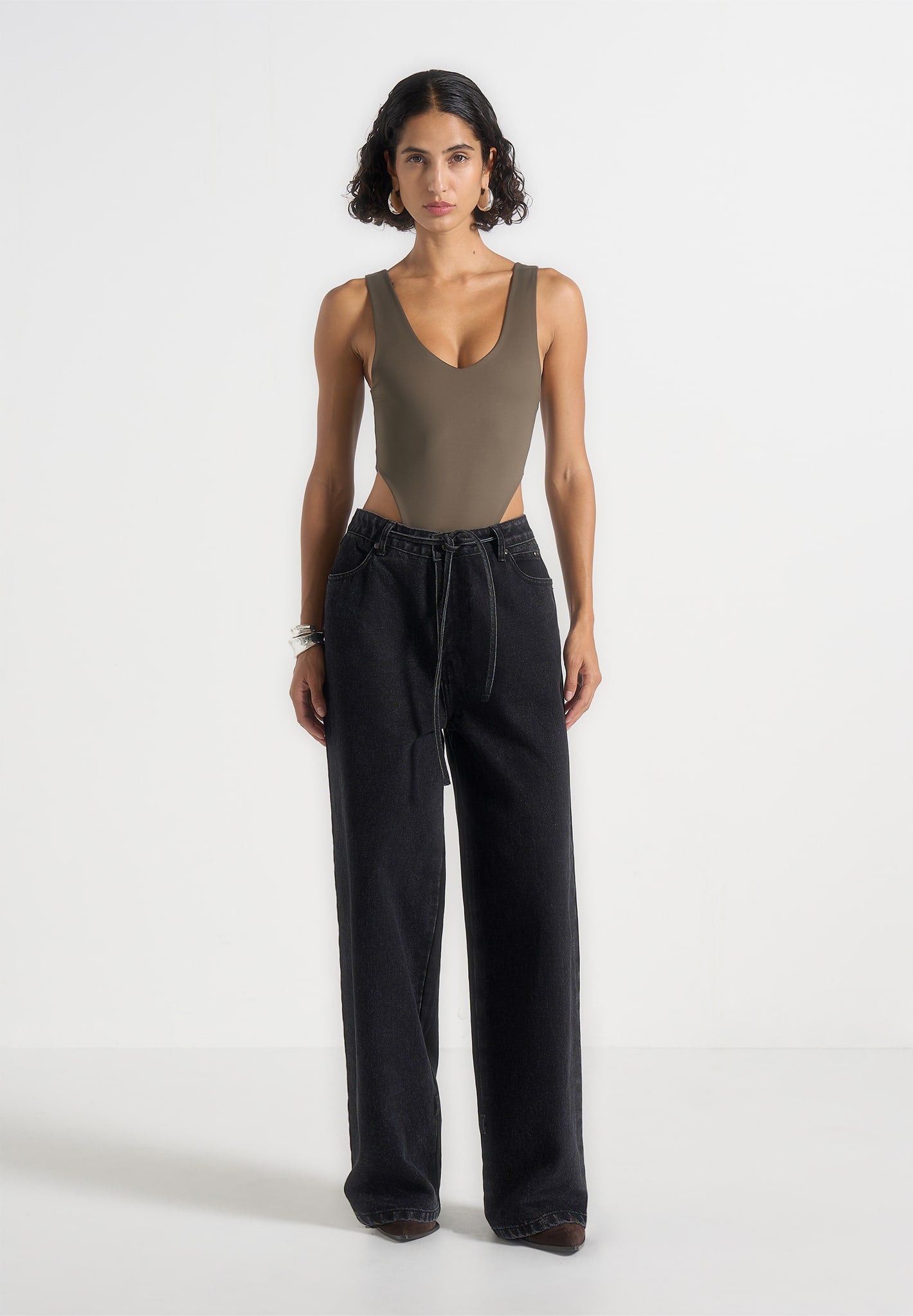 Noa - V-Neck Bodysuit - Olive 