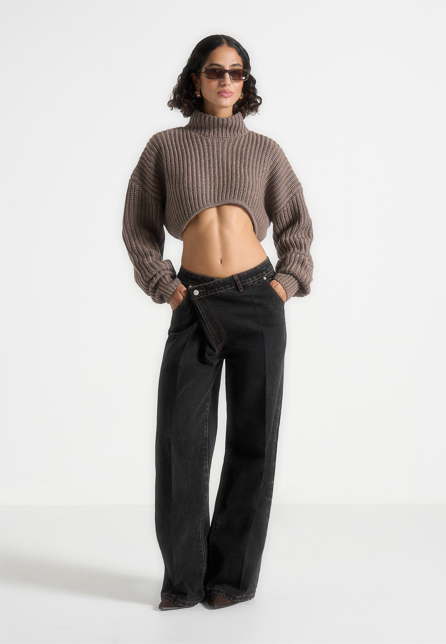 Olia - Curved Hem Knitted Jumper - Taupe